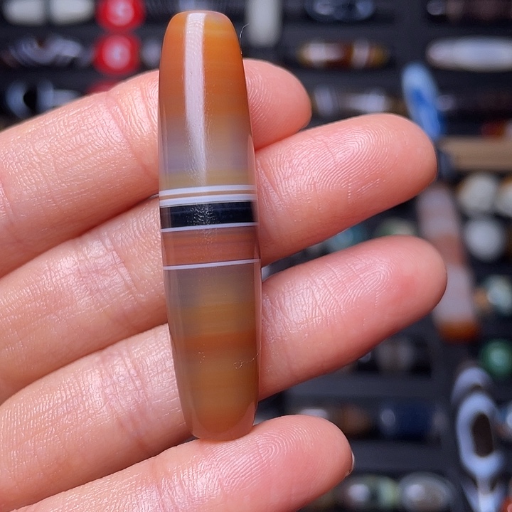 唐***石玛瑙/玉髓未镶嵌颈饰挂坠