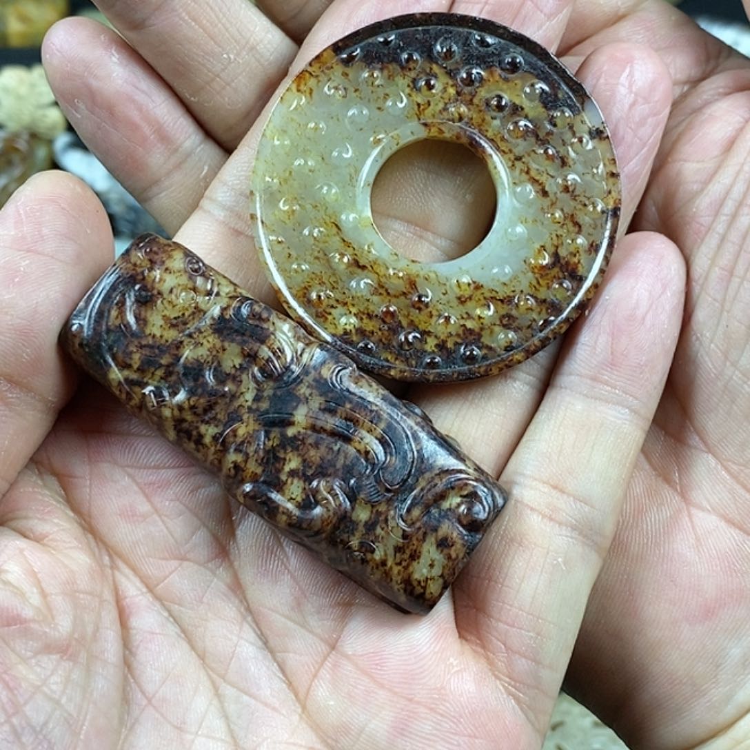 和田玉（糖玉）挂件未镶嵌臻*