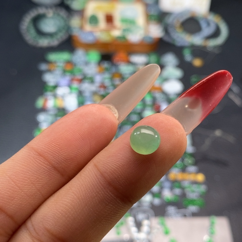 【闪购商品】翡翠挂件未镶嵌蛋