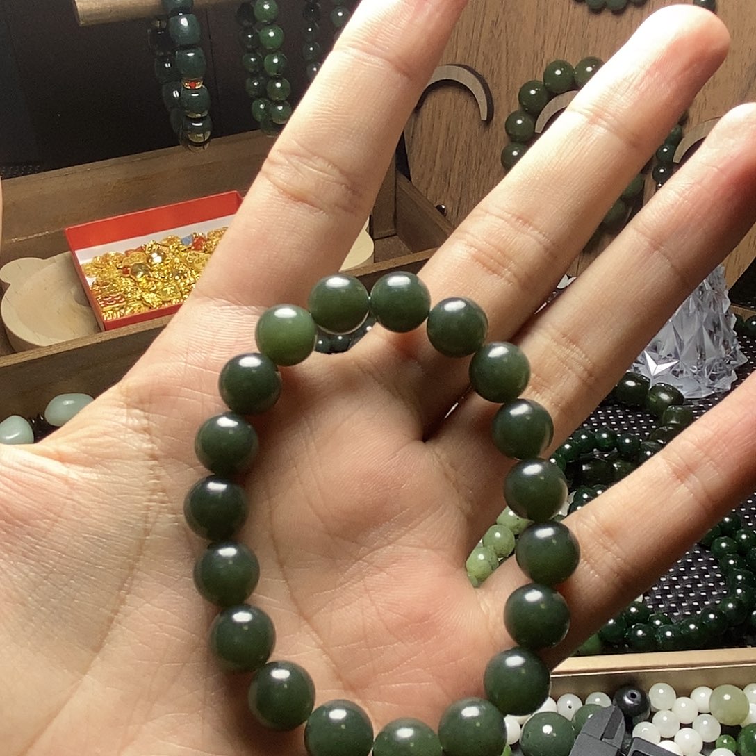 和田玉未镶嵌手串3