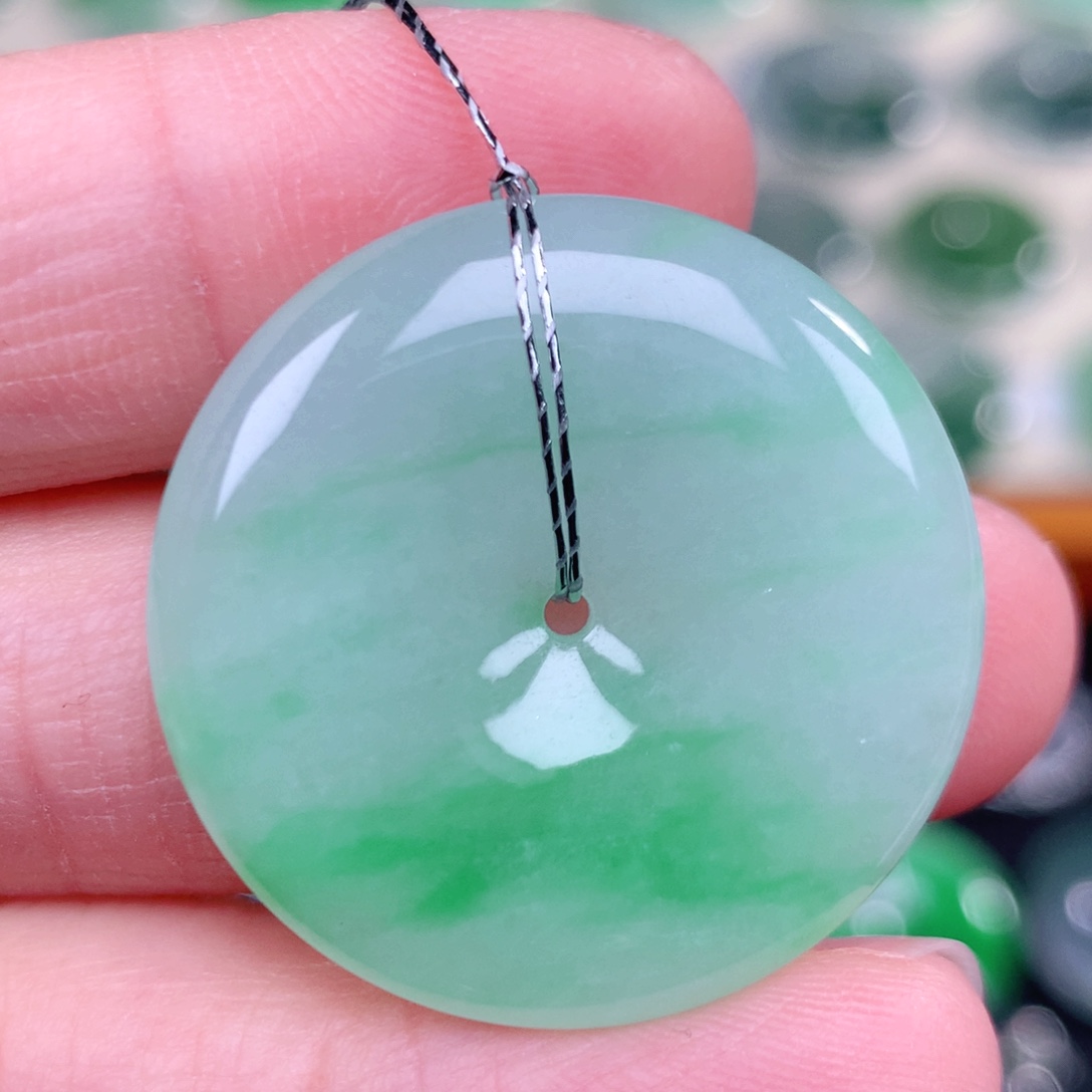 翡翠未镶嵌吊坠(不含链)28-5.0