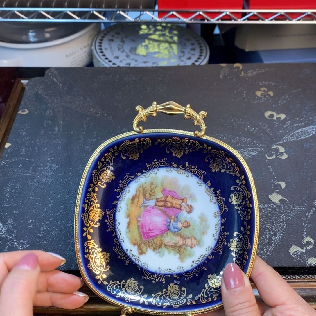 瓷器哈哈哈哈哈哈哈