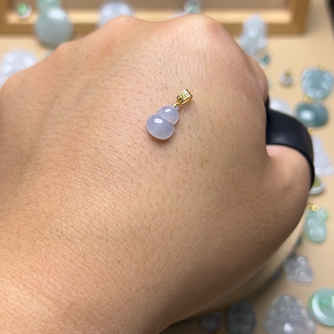 翡翠颈饰18K金镶嵌葫芦