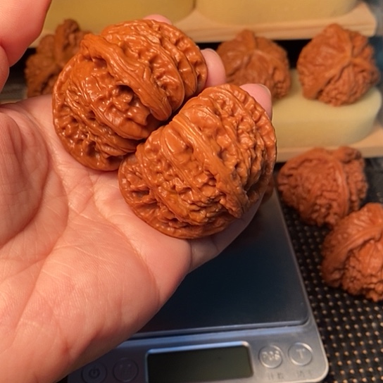 只****文玩核桃吊坠核桃