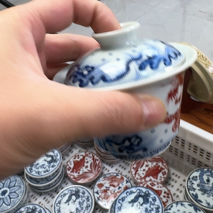 瓷片釉里红鱼化龙二才马蹄盖碗