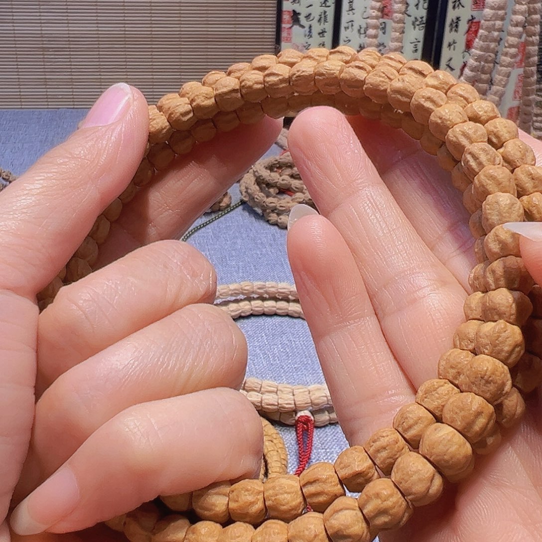 Y***·吊坠柏香籽/百香籽