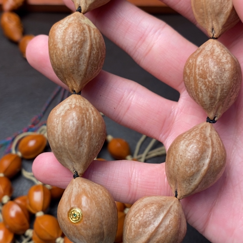 【闪购商品】橄榄核吊坠曾橄榄核