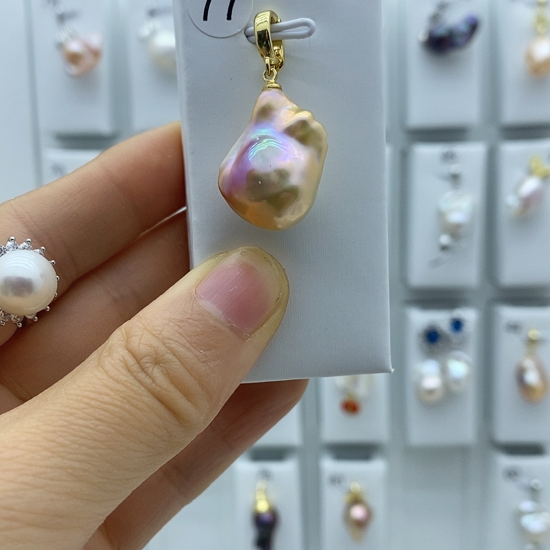 颈饰钛钢淡水珍珠