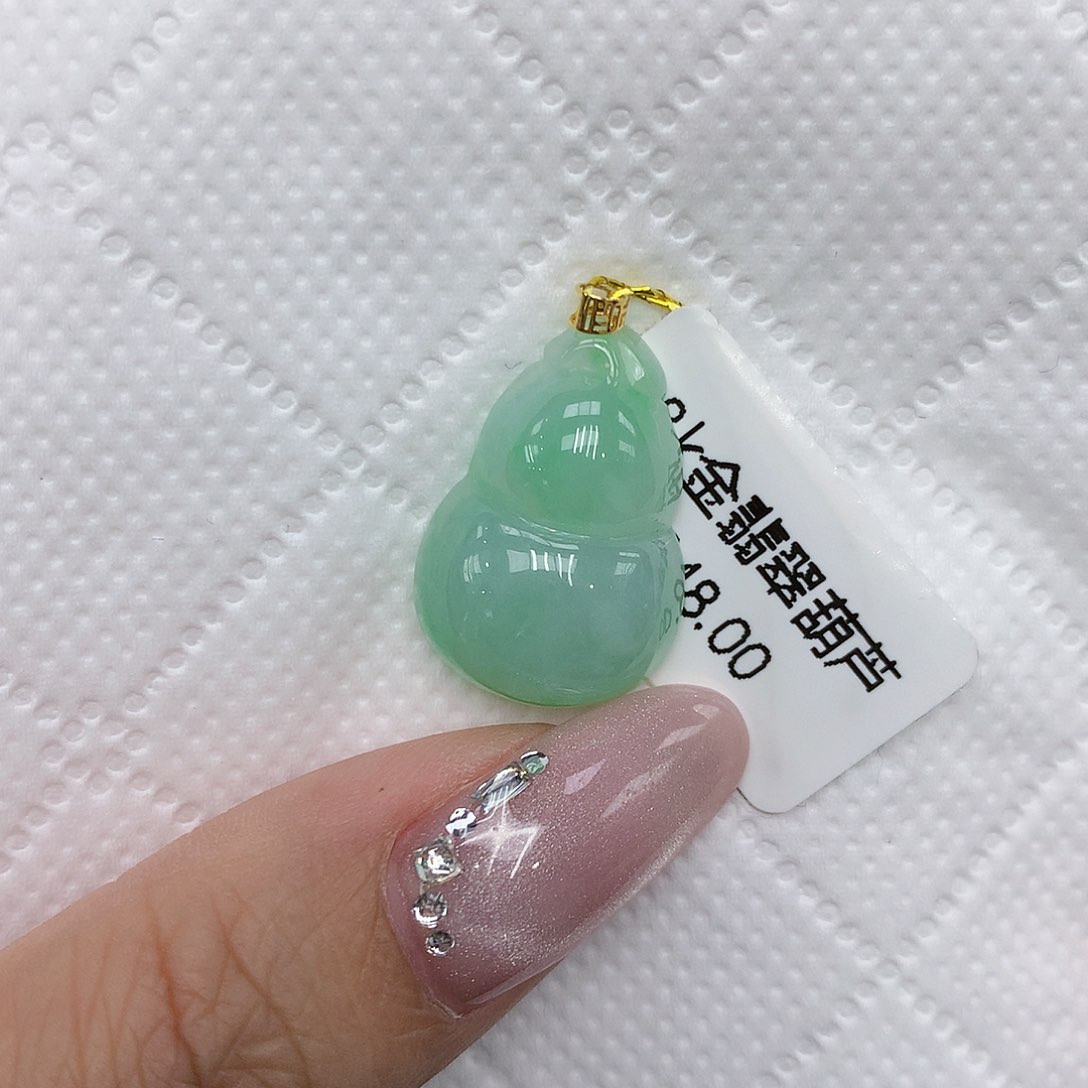 颈饰18K金镶嵌翡翠