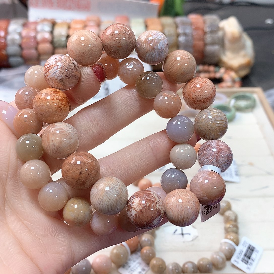 硅化珊瑚（珊瑚玉）手链未镶嵌?**?211