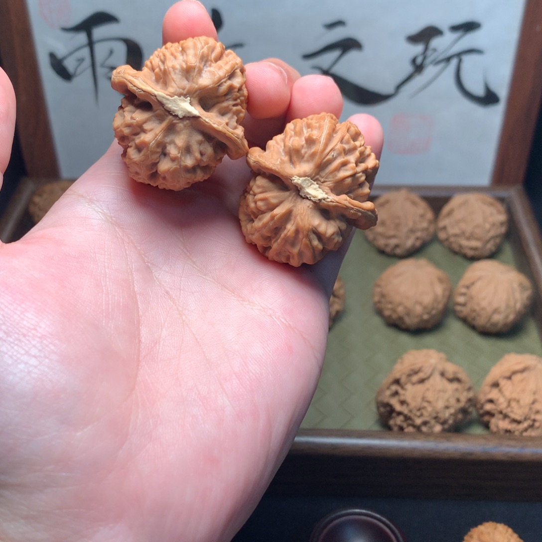 文玩核桃吊坠39红莲