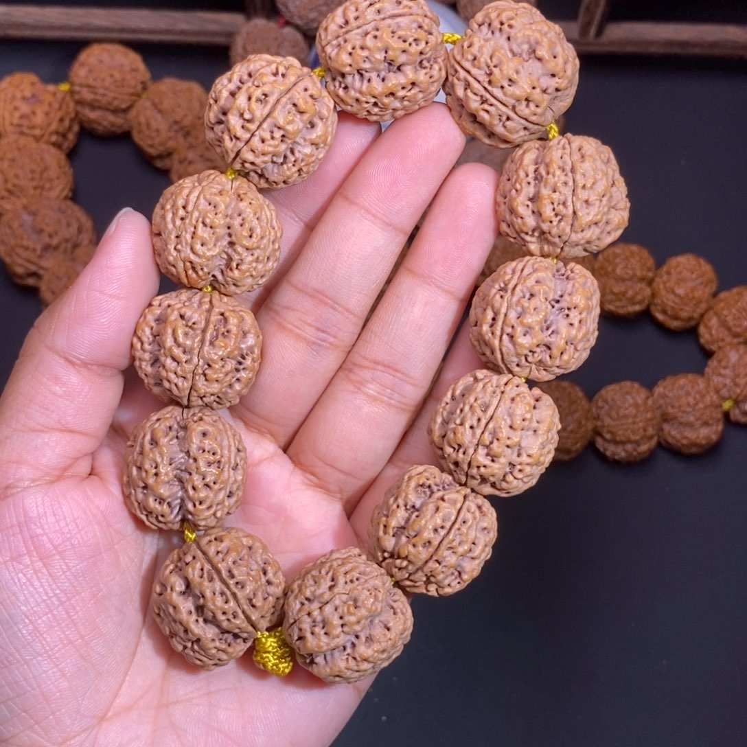 金刚菩提手串四叶草24mm