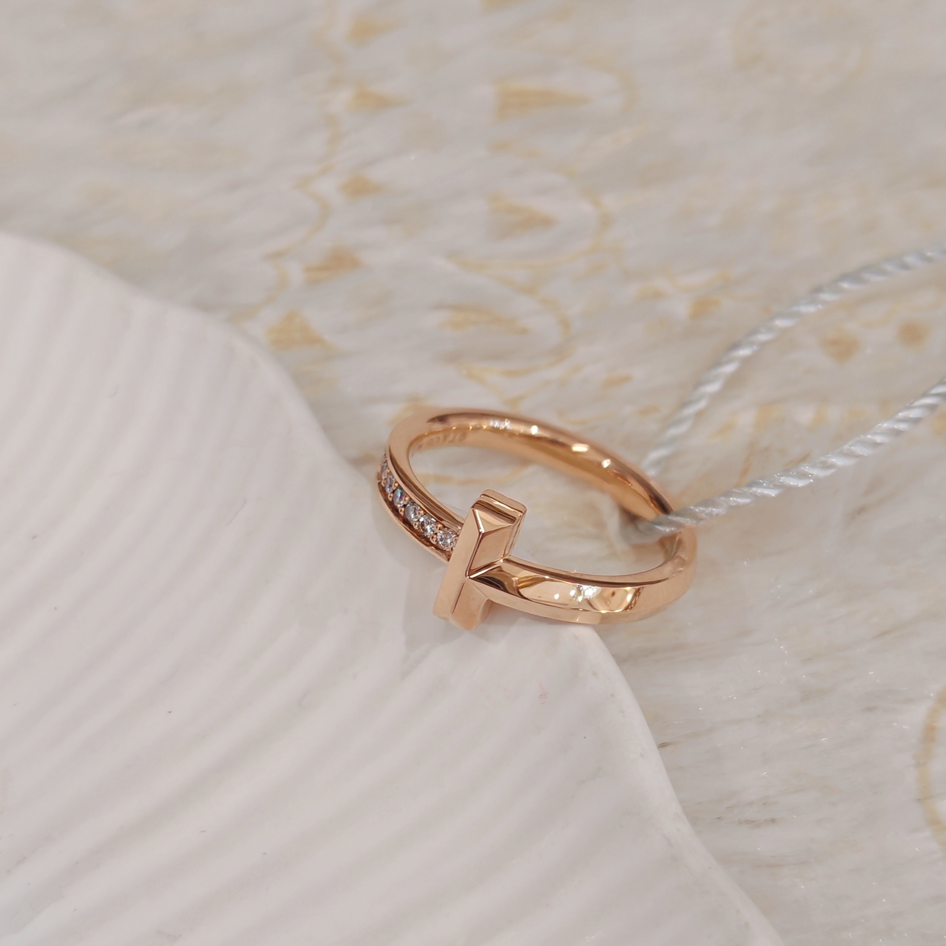 99新 Tiffany & Co./蒂芙尼 T1半钻戒指/18k玫瑰金/#47