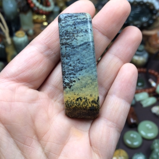 岫岩河磨玉（透闪石质玉）挂件未镶嵌