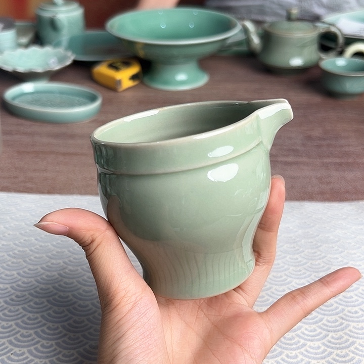 龙泉云间青瓷小米茶器