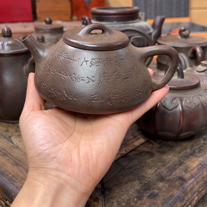 用***兔紫砂套装紫砂壶作品