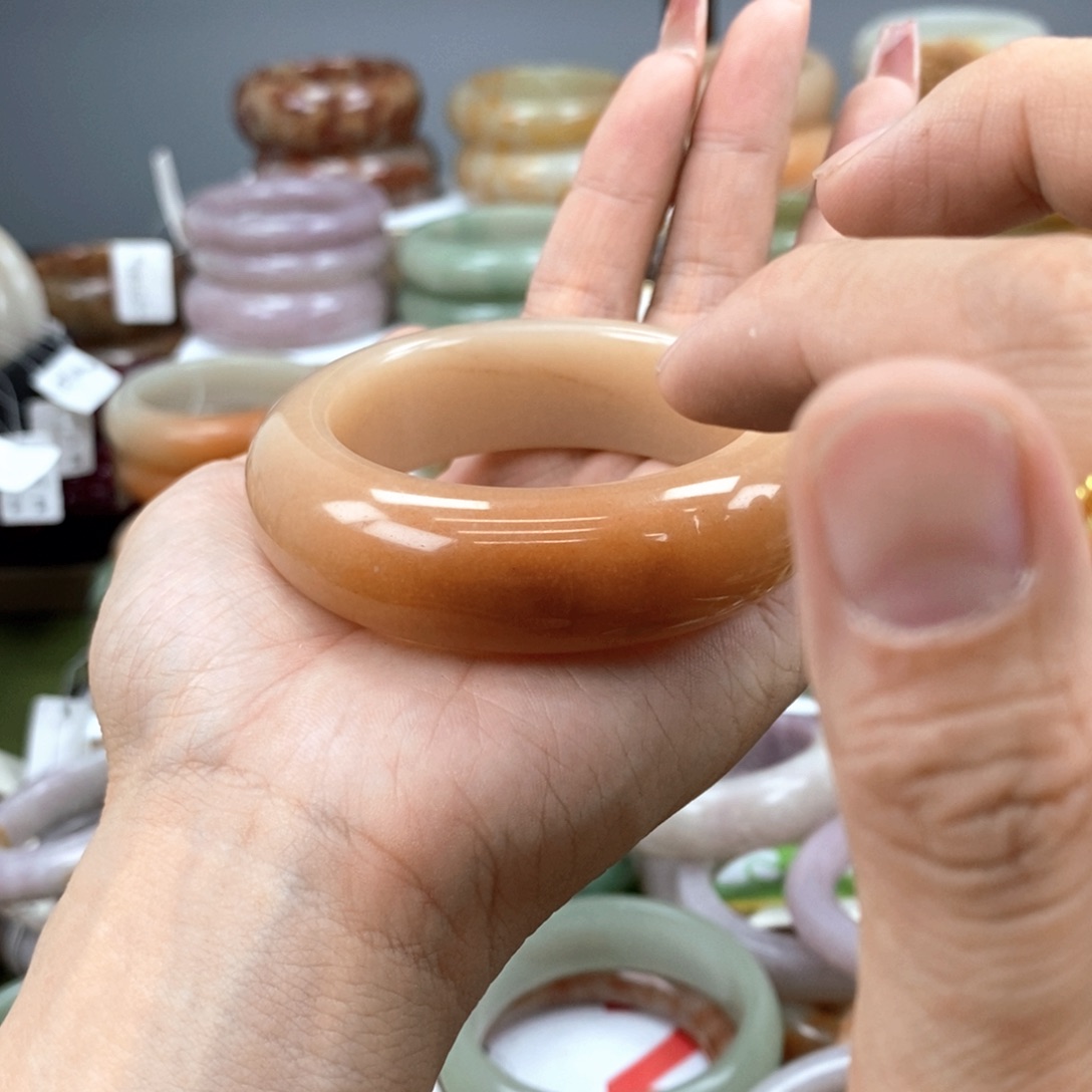 石英质玉手镯未镶嵌葵*