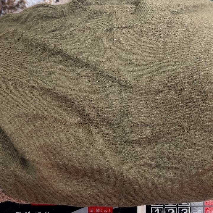 羊绒精纺羊绒打底衣服