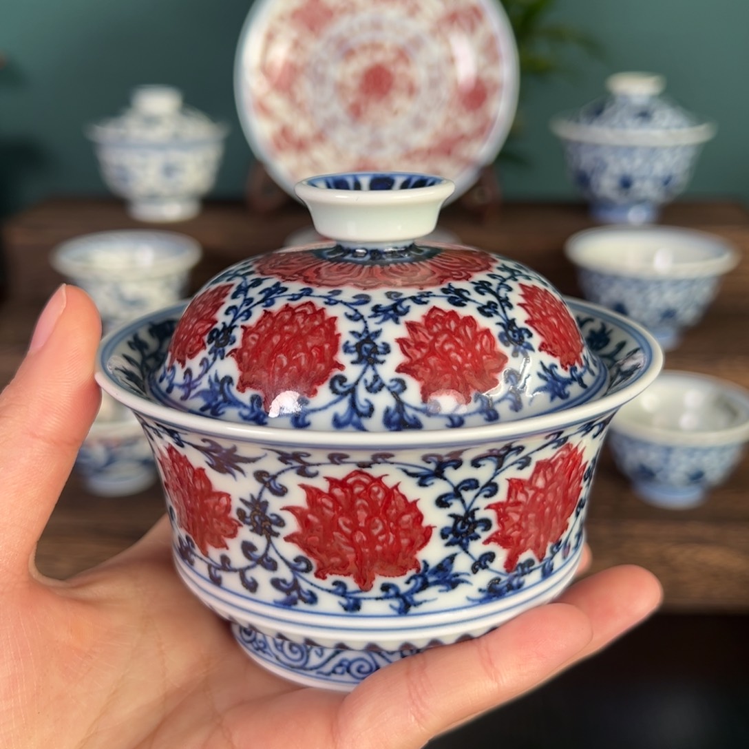 杯子永明尚玩缠枝莲马蹄盖碗