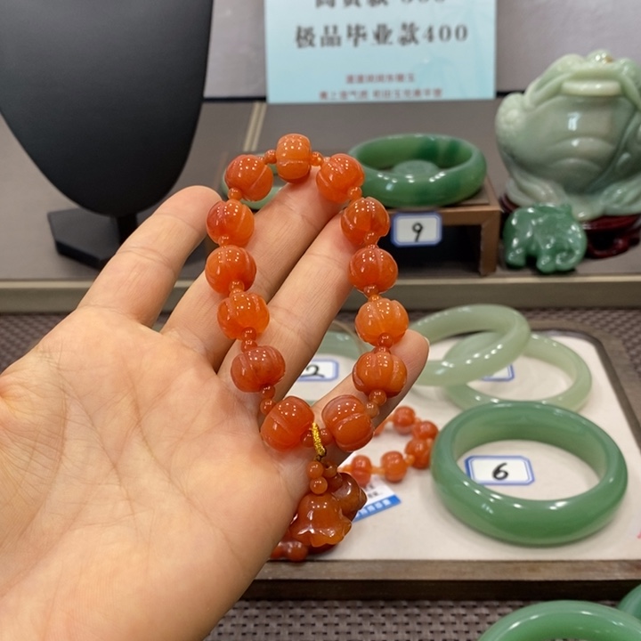 东陵石未镶嵌颈饰