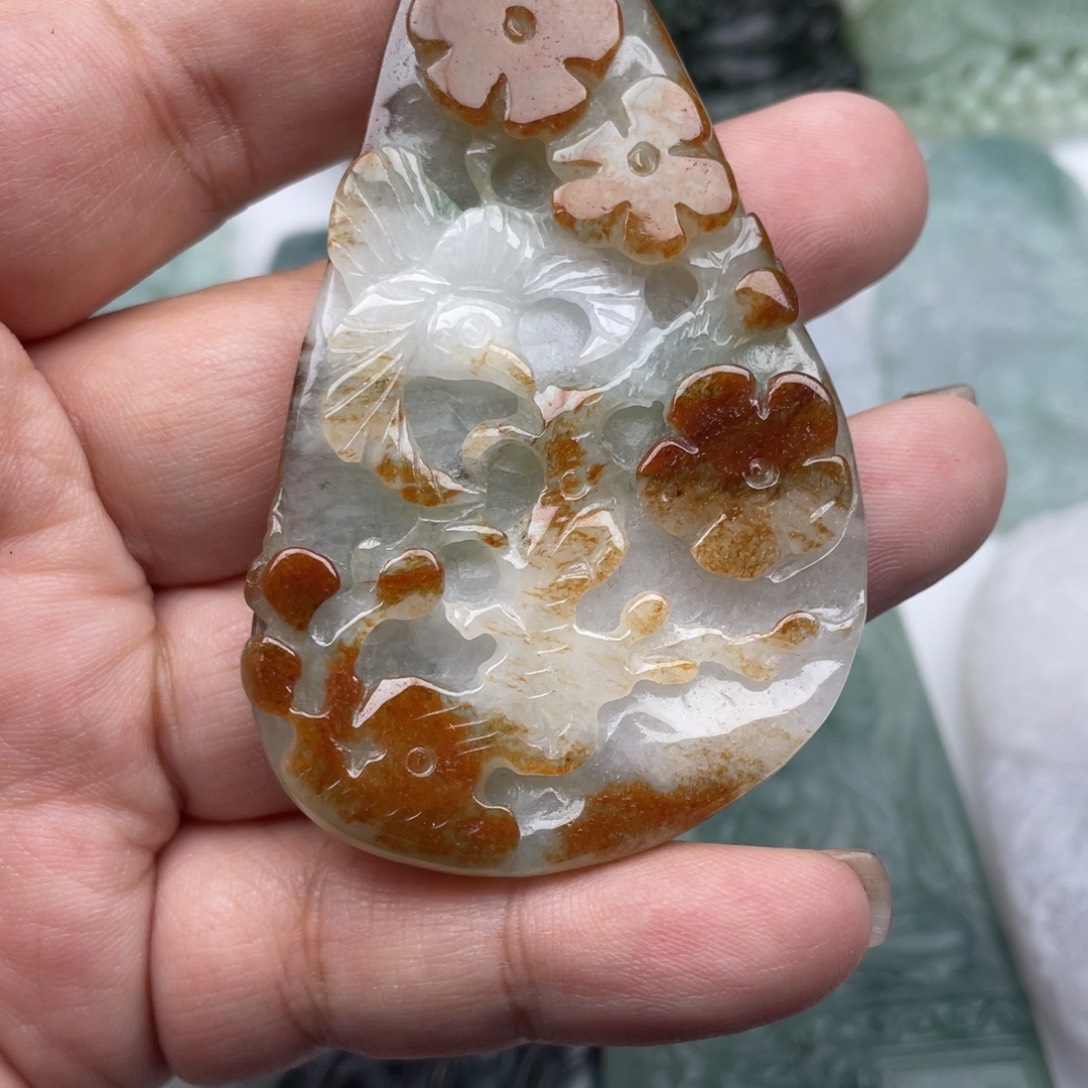 田***雨翡翠未镶嵌颈饰翡翠