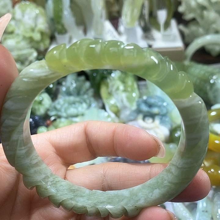 岫玉岫玉手镯未镶嵌