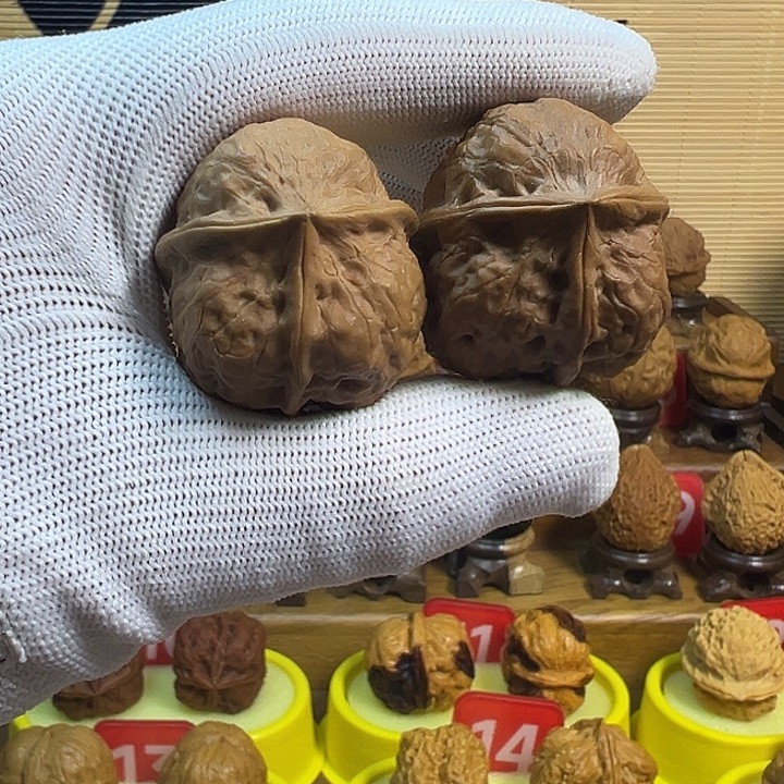 吊坠文玩核桃密石三棱