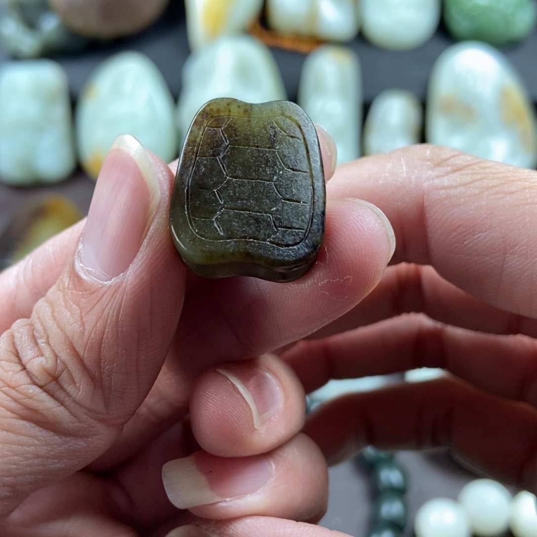 和田玉挂件未镶嵌