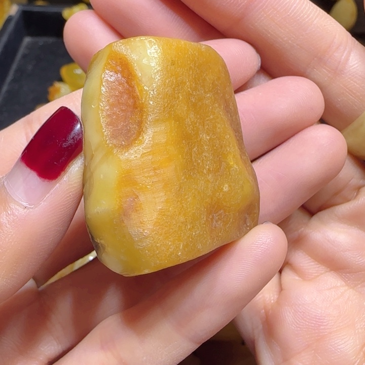定制琥珀未镶嵌蜜蜡