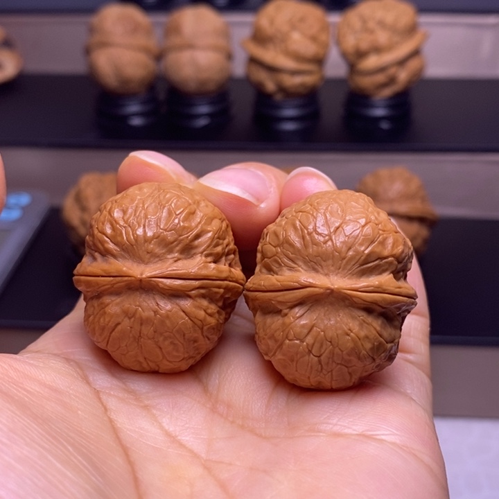 把件文玩核桃粗筋钢炮68