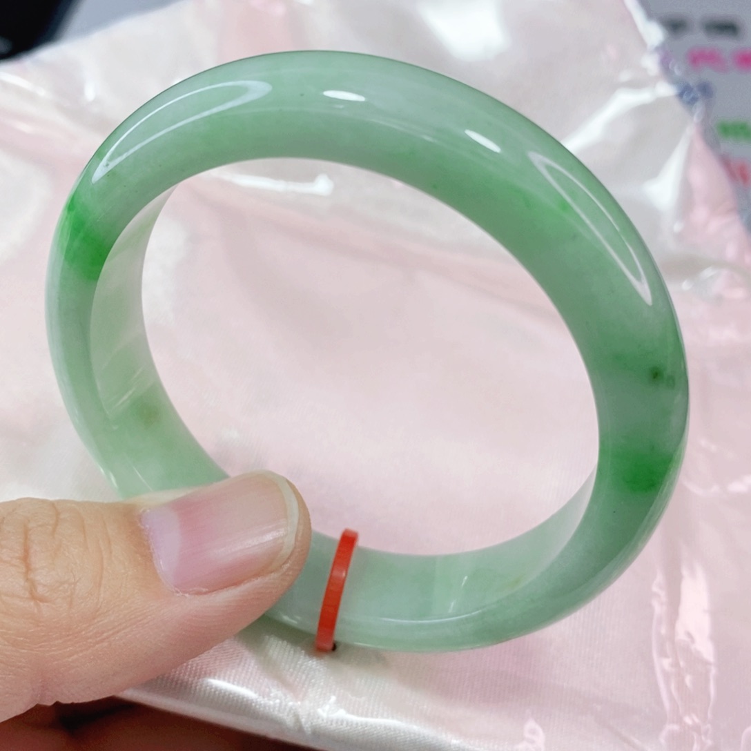 未镶嵌手镯翡翠52圈口