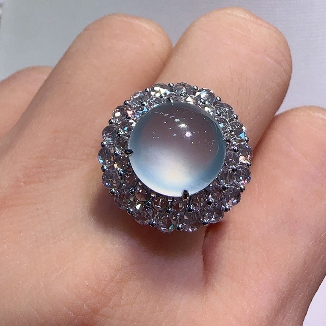 翡翠戒指18K金镶嵌戒指