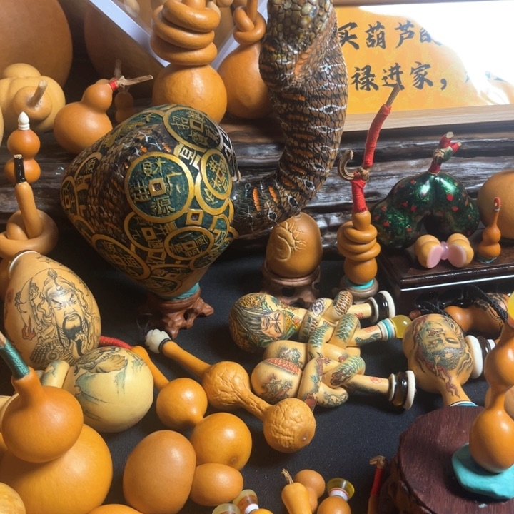 木质非金属霝随行雕刻蛇