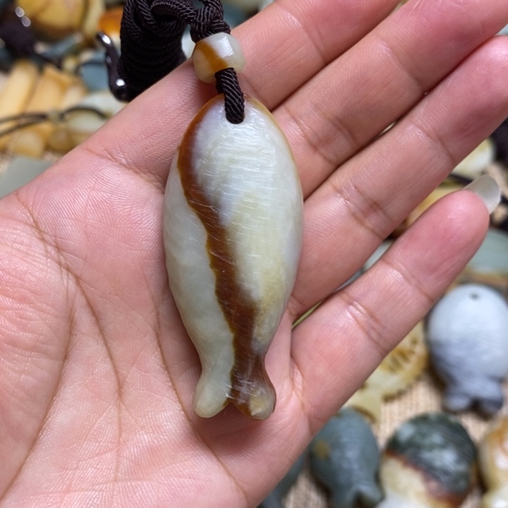 蛇纹石玉未镶嵌吊坠(不含链)