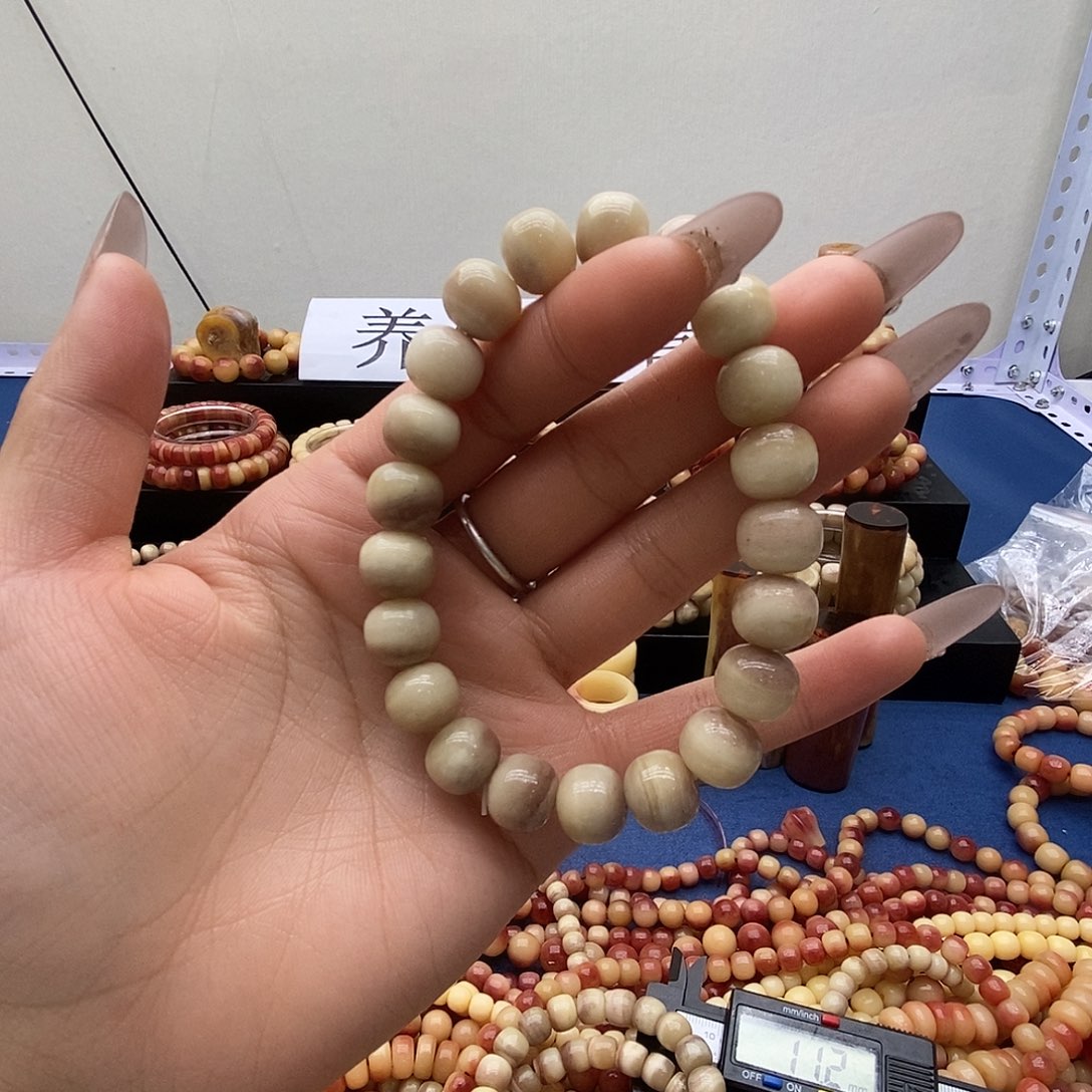 驼骨手串/手链三花苹果11