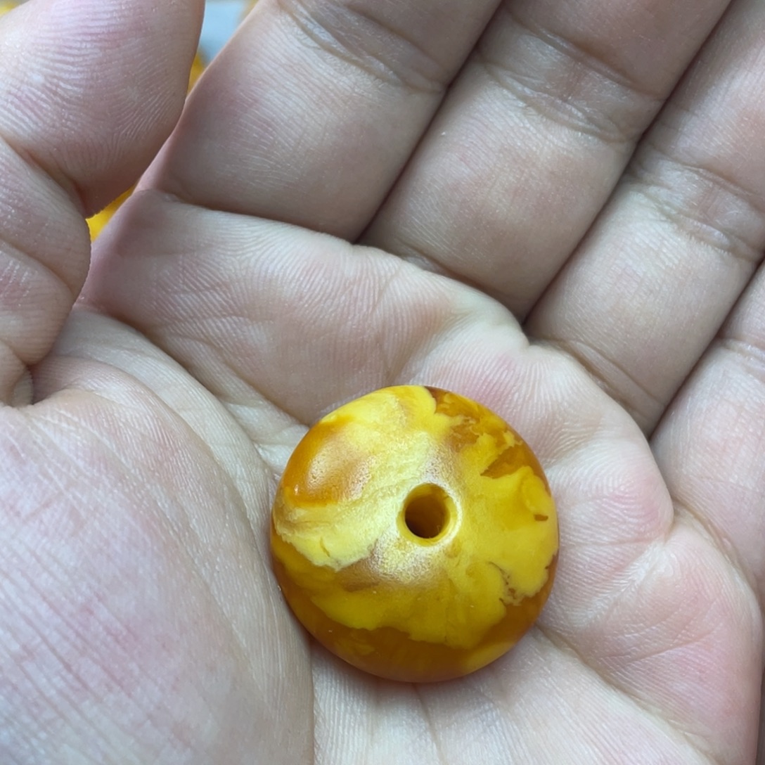 蜜蜡未镶嵌吊坠(不含链)
