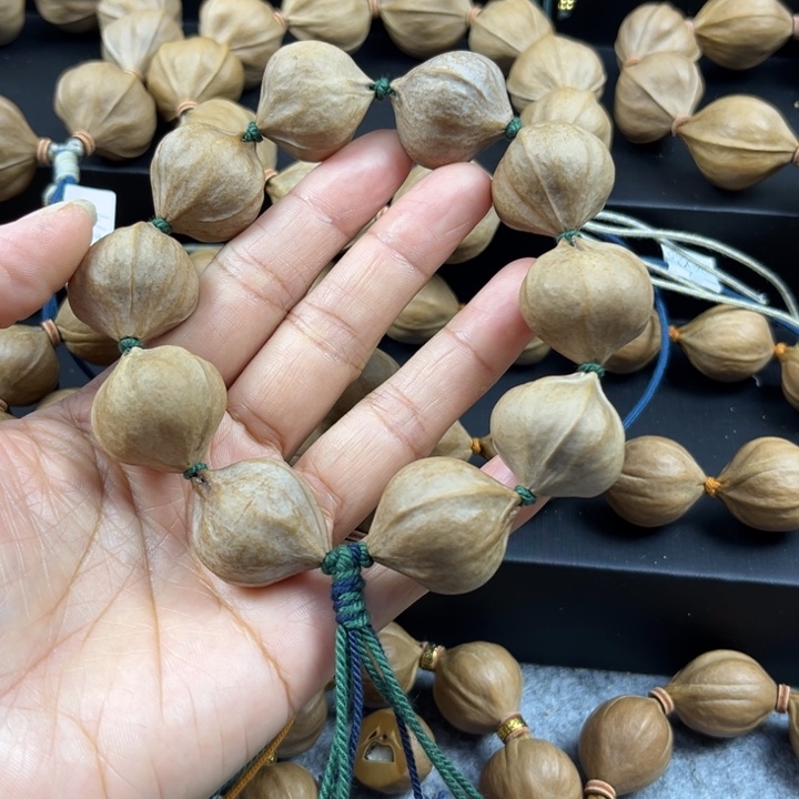 橄榄核手串/手链三花