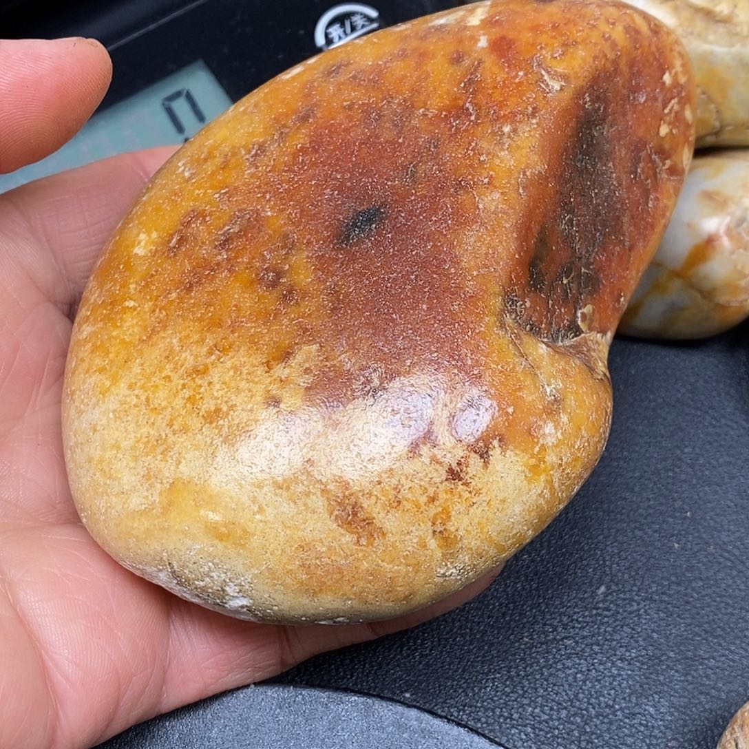 和田玉未镶嵌珠宝奇石