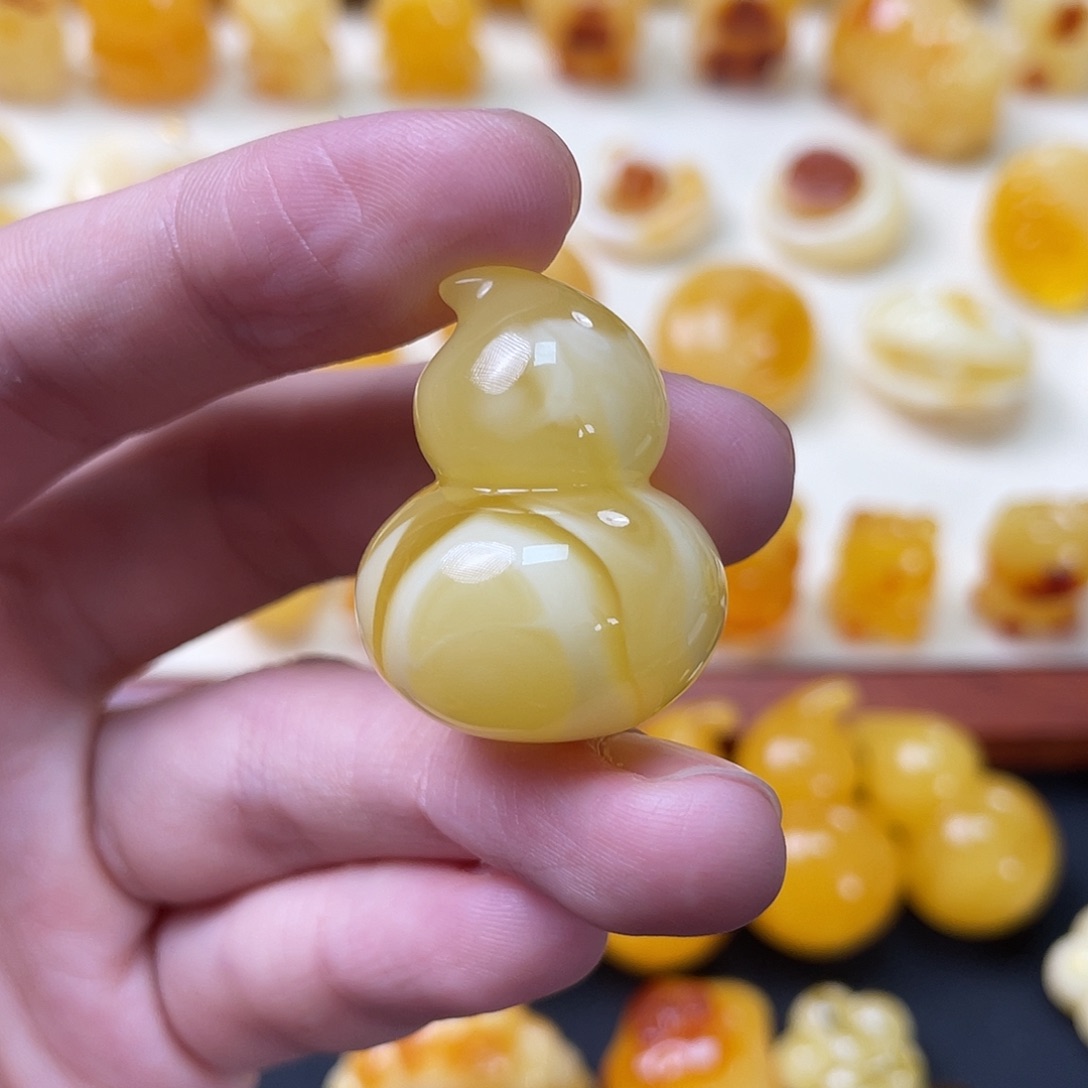 琥珀珠宝奇石未镶嵌暗**佳