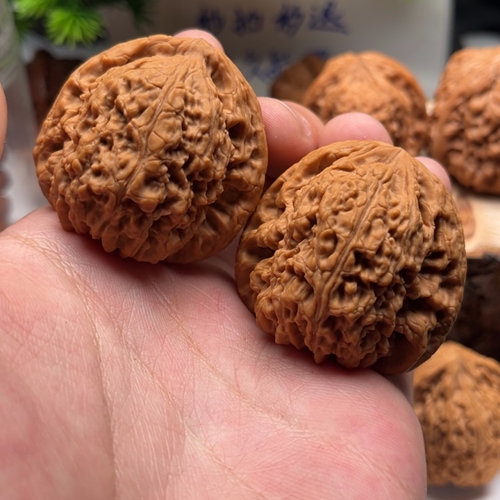 哇***卡文玩核桃吊坠42南疆石6
