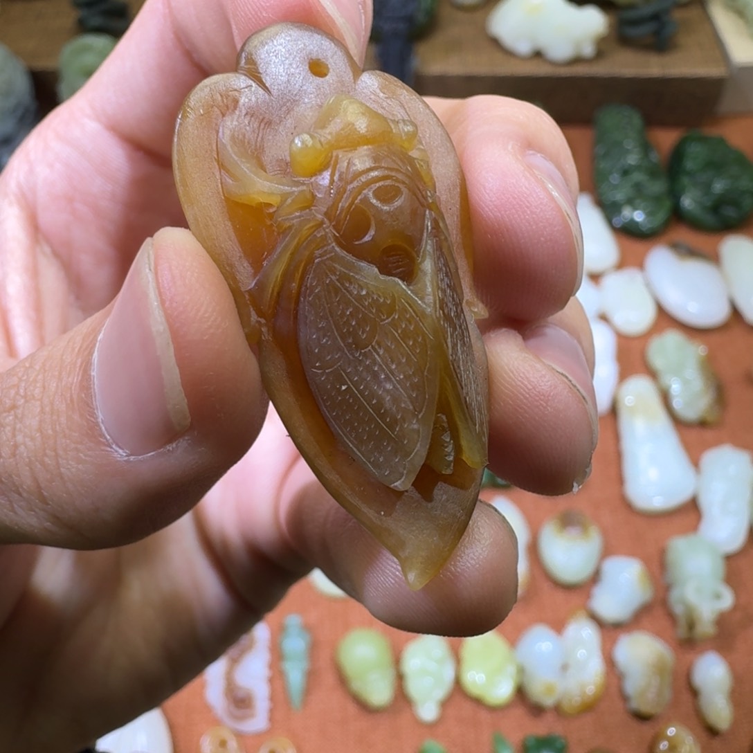 和田玉吊坠(赠链)未镶嵌