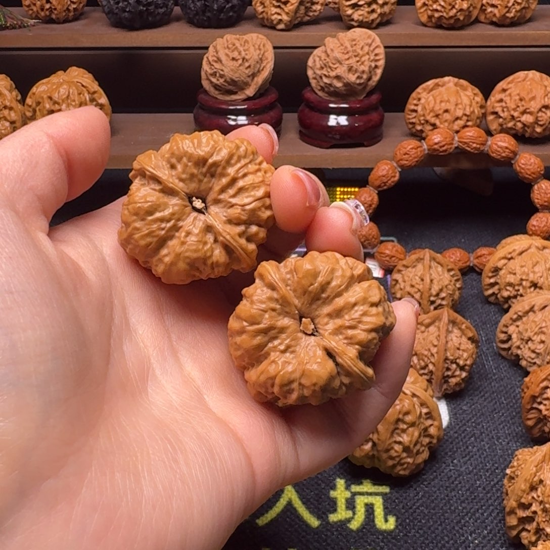 文玩核桃吊坠37蛙蛙