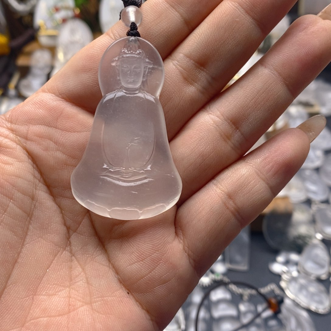 石英质玉颈饰未镶嵌韦*爷