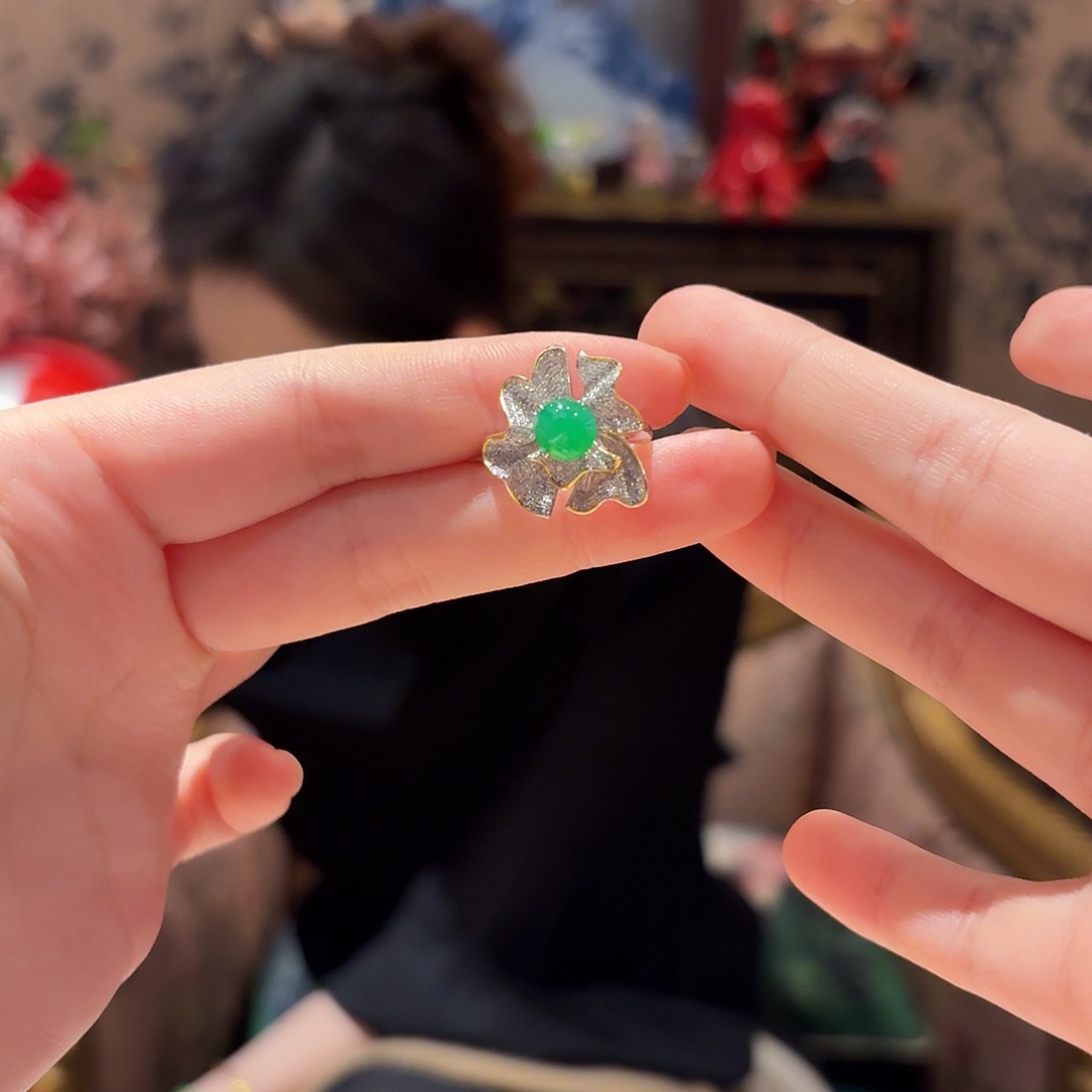 翡翠戒指18K金镶嵌两戴款