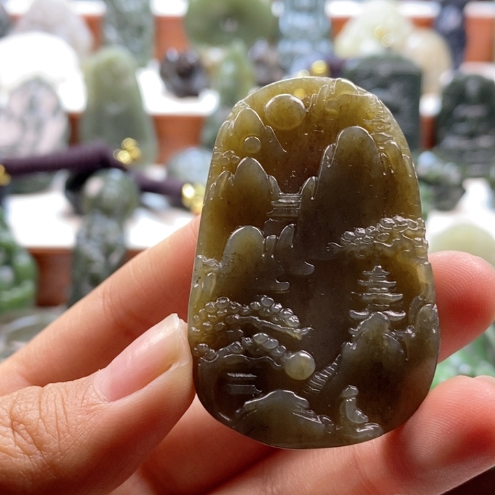 和田玉颈饰未镶嵌