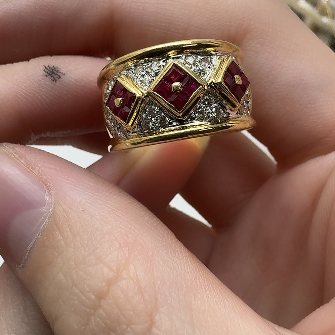 未镶嵌红宝石戒指