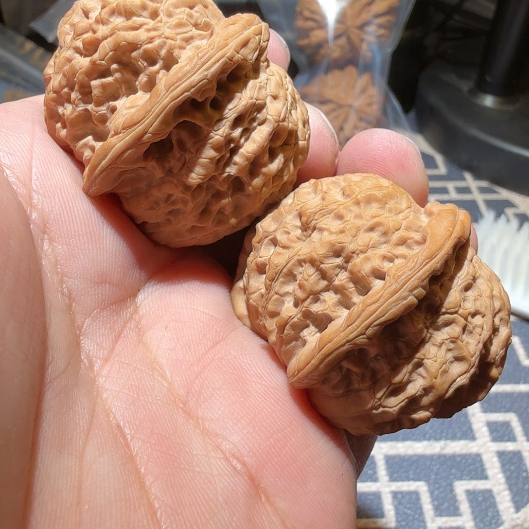 文玩核桃把件2***℃血麒麟