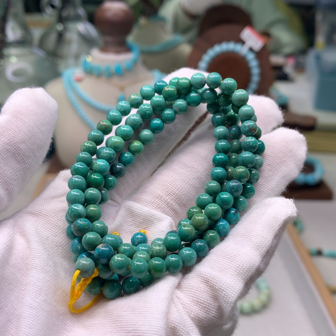 绿松石配饰未镶嵌