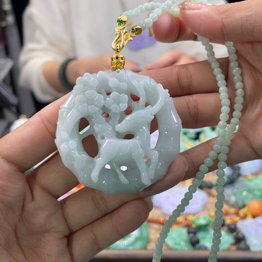 翡翠颈饰未镶嵌代编织