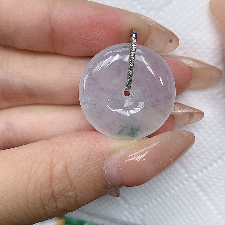 颈饰18K金镶嵌翡翠